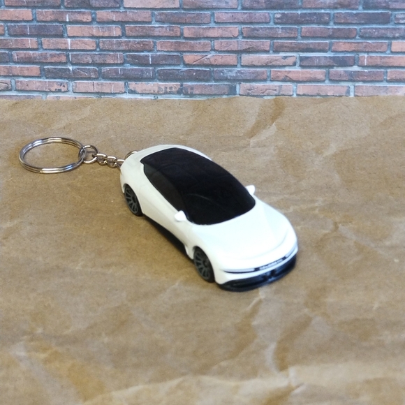 Surprise Hotwheels Keychains - Picture 1 of 9